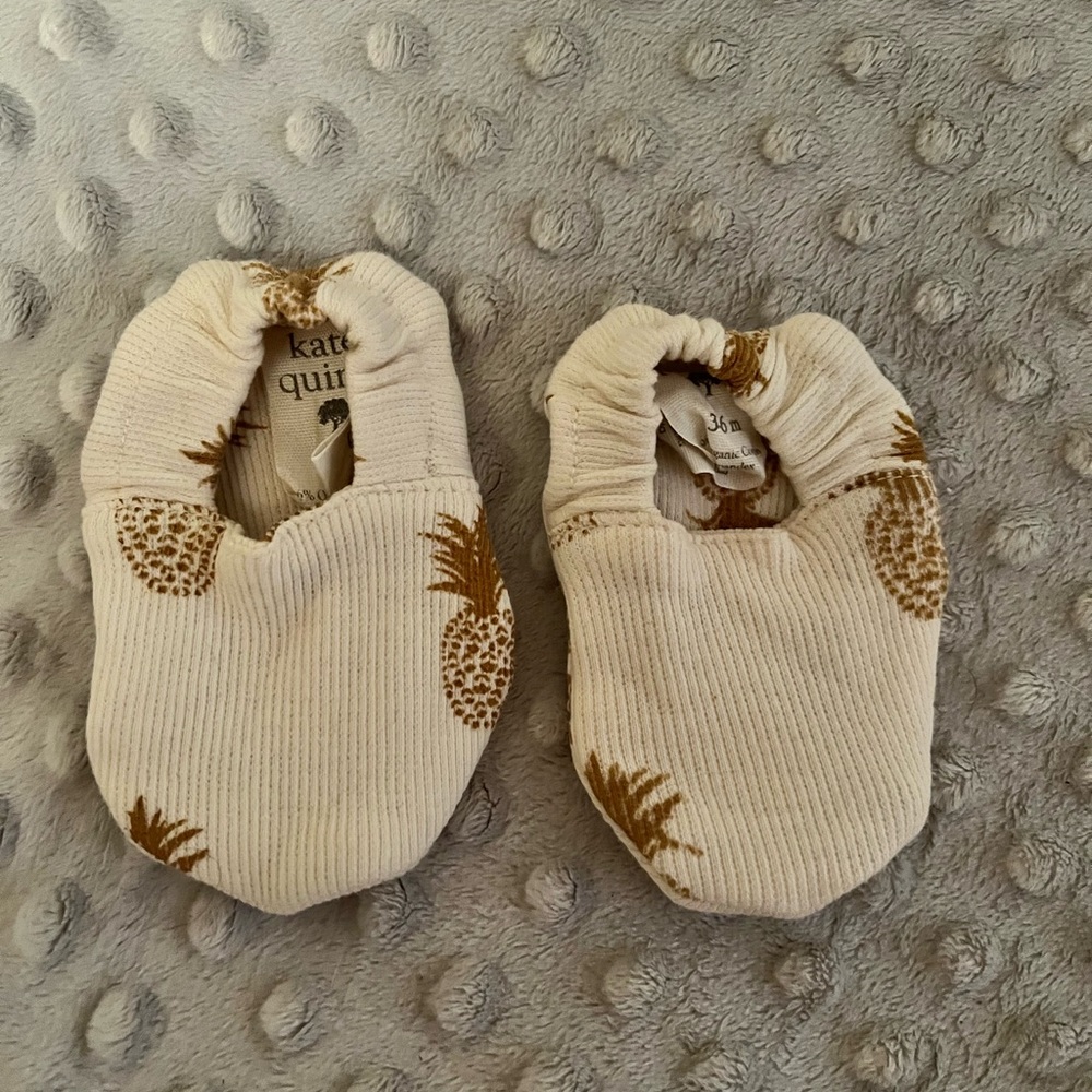 Kate Quinn pineapple slippers 0-3